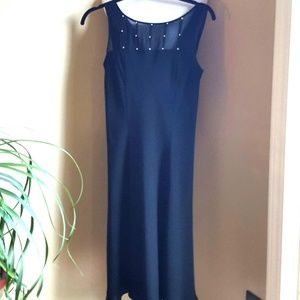(Jones Wear) Sleeveless Little Black Dress 8